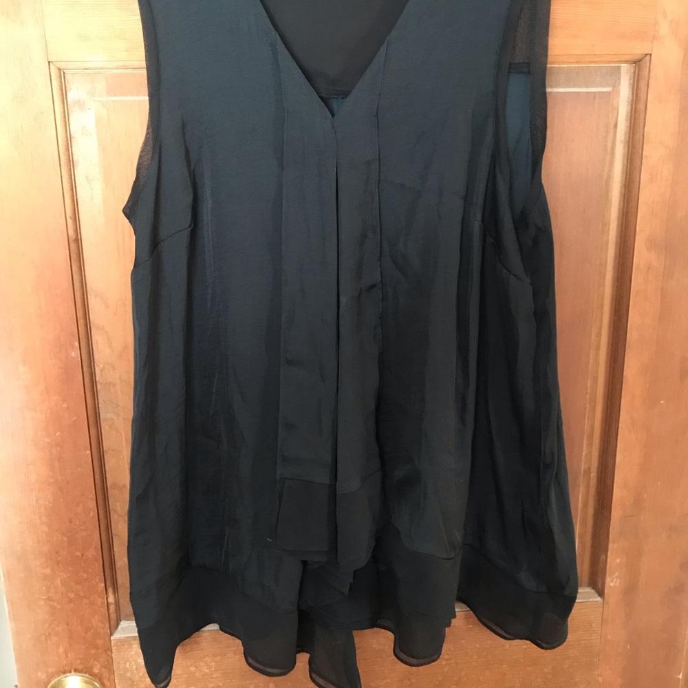 Black flowy tank